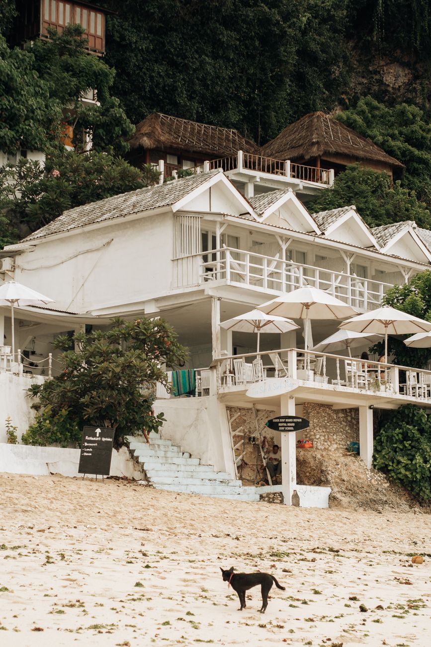Praia de Bingin